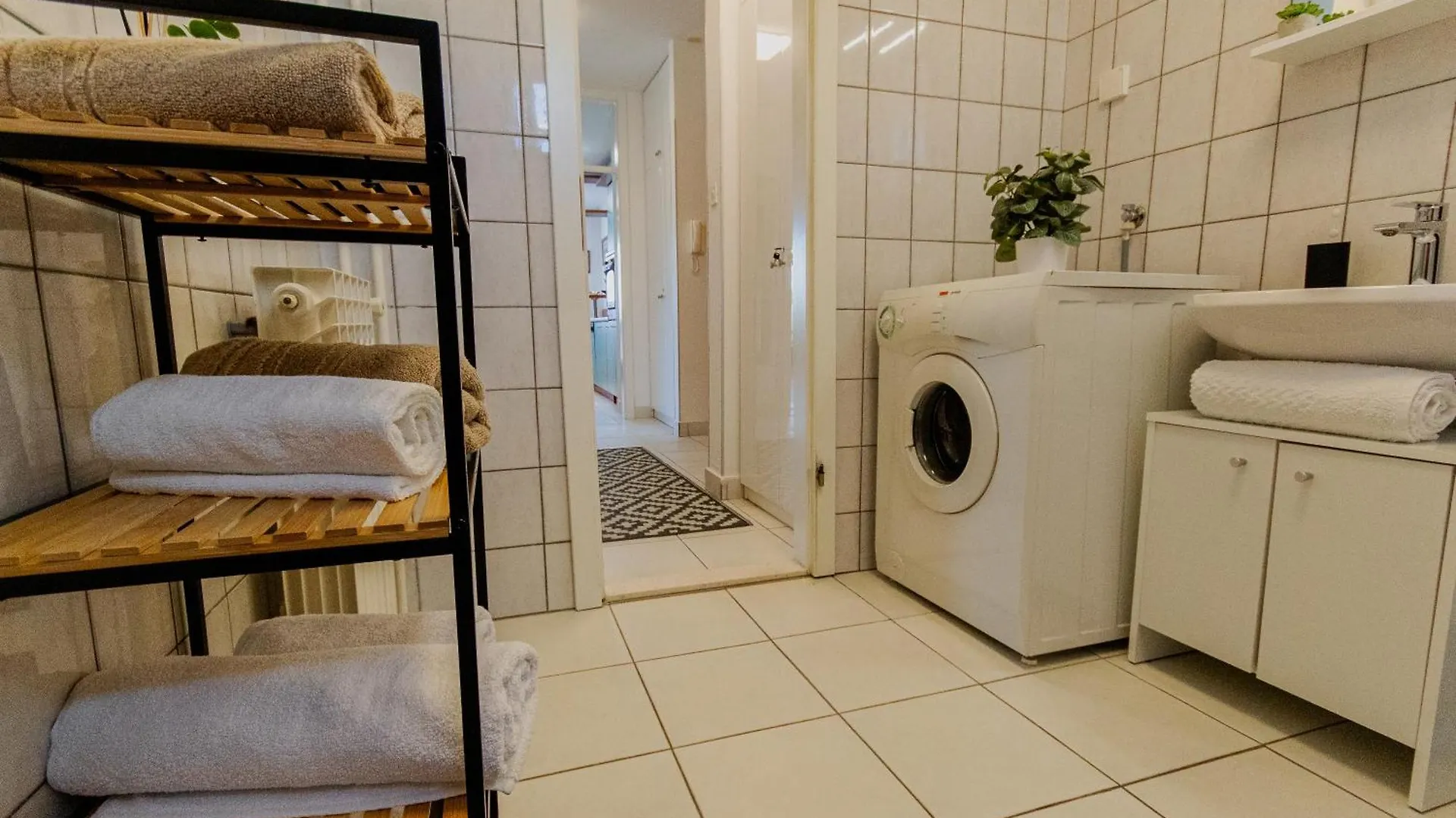 Large Stylish Apt Ankica,Free Public Parking Split