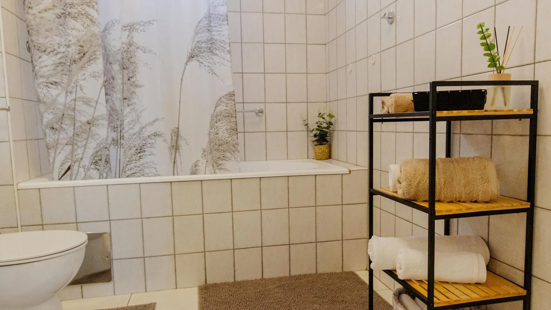 Large Stylish Apt Ankica,Free Public Parking Split 0*,